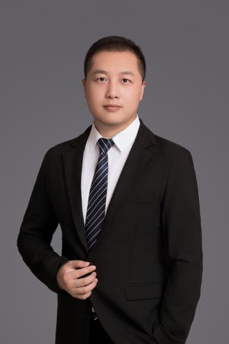 董晨昱