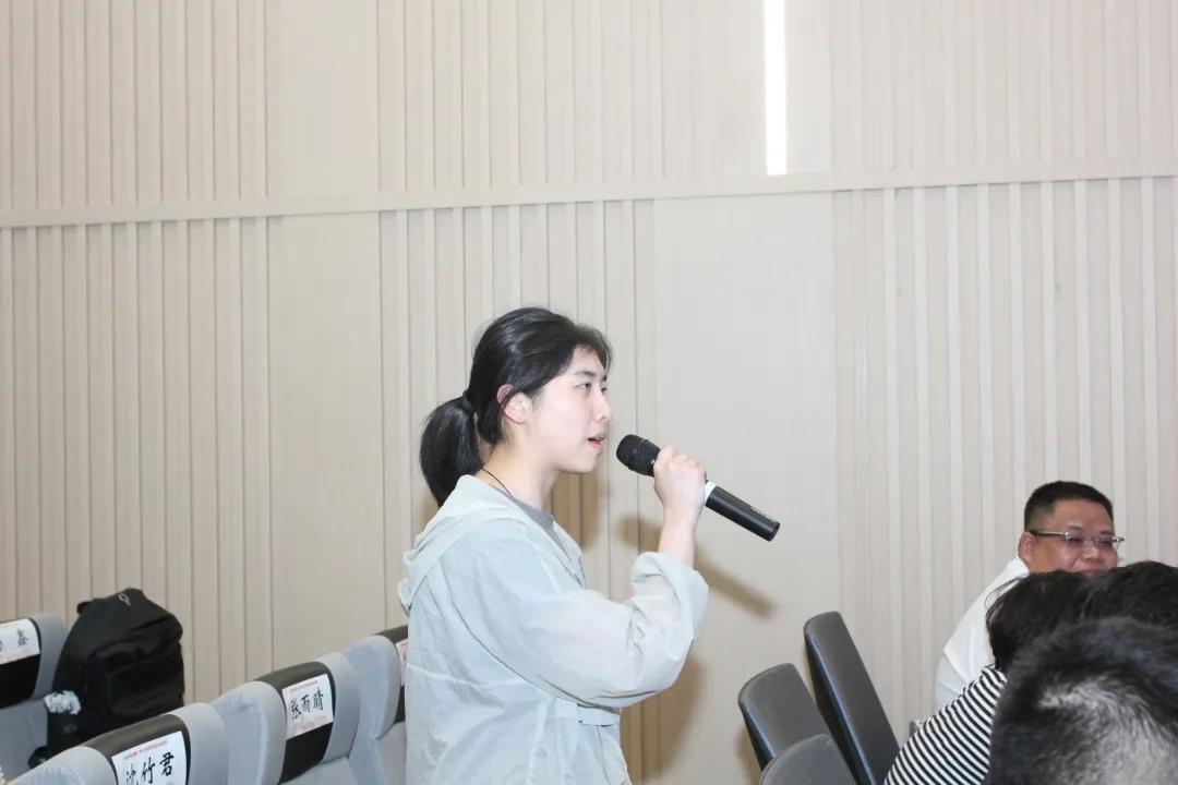 ed8c428158ae178328a1e661a095fd2f.jpg