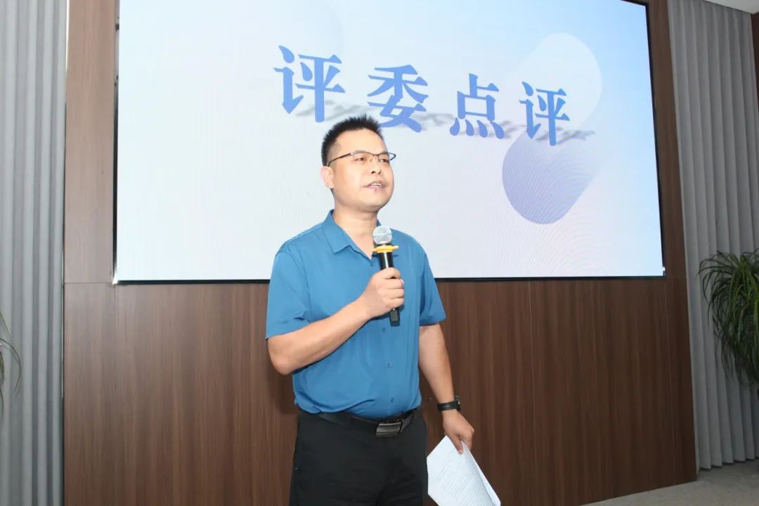 a01c4a58eebec9e71232a11e059dc8b1.jpg
