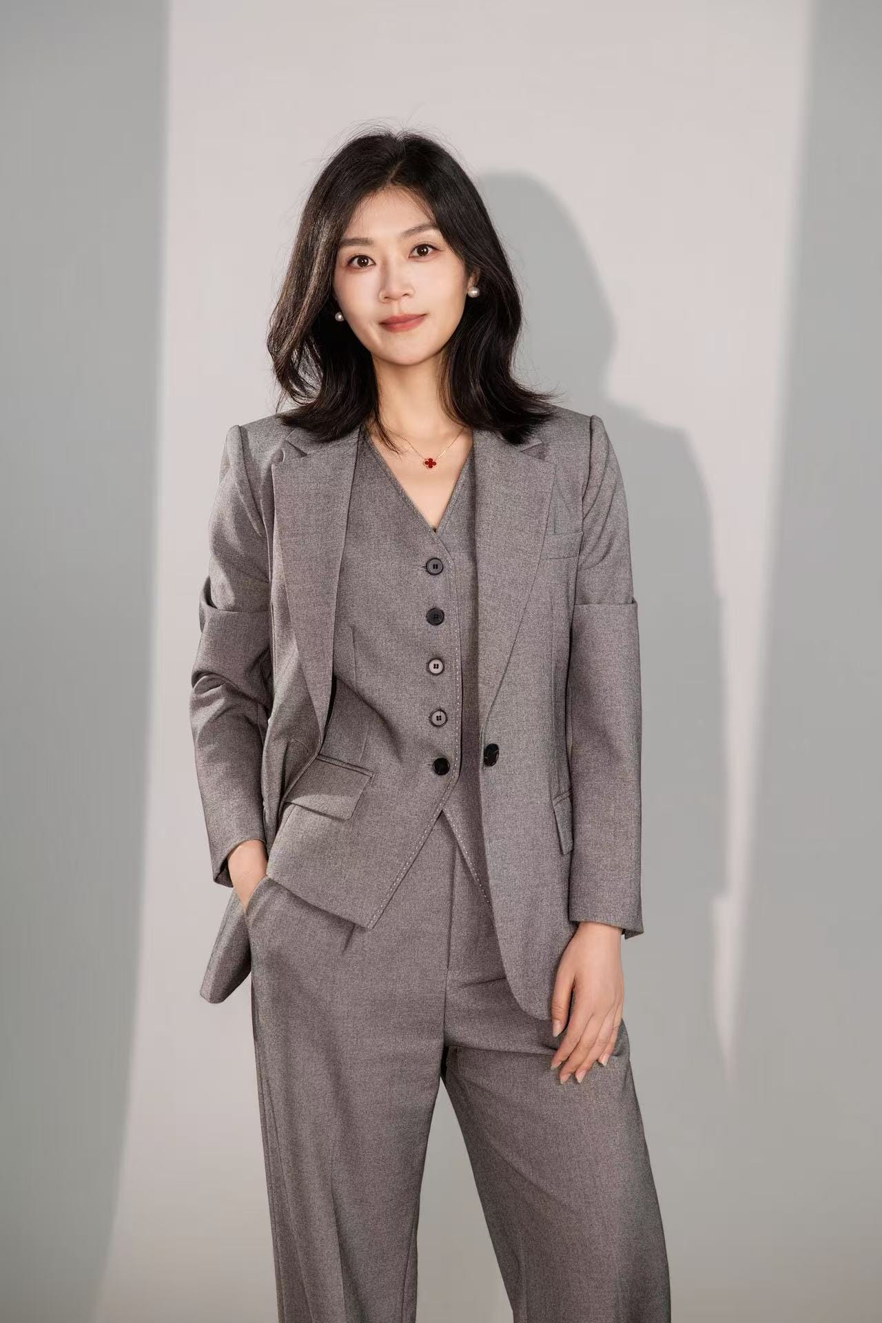 类春丽